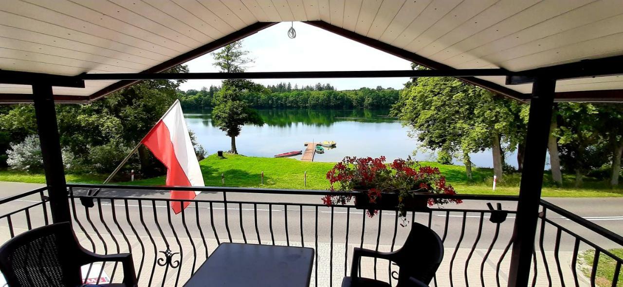 クロンク ザヤッツ ザムコヴェ シュロスガストホフ Bed & Breakfast エクステリア 写真